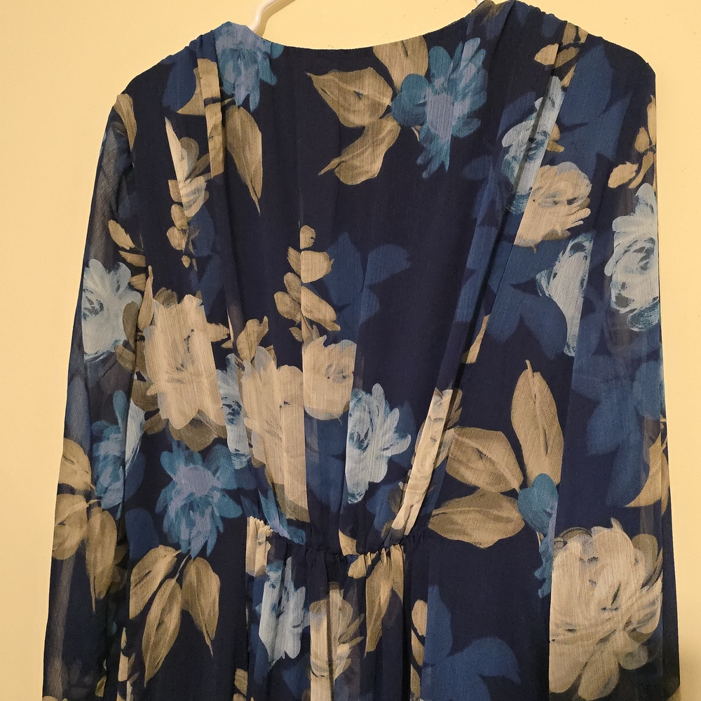 Taylor Navy and Cream Floral Long Sleeve Dress - Picture 6 of 7